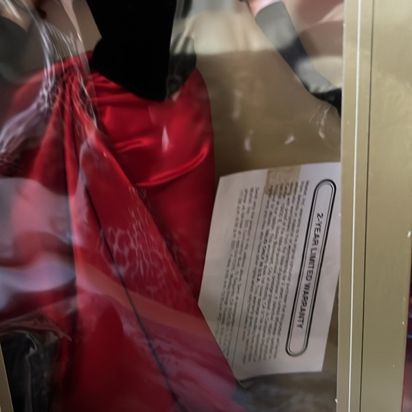 Winter Splendor Barbie - Never Removed from Box - Picture 8 of 13